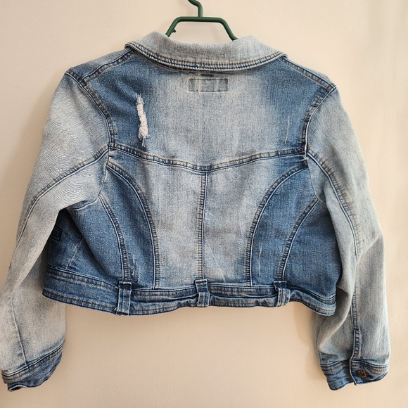 Cropped Jean Jacket - Picture 2 of 3